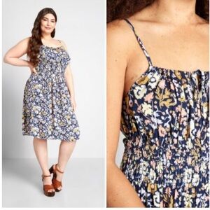 ModCloth Keyhole knee length Floral dress Size Large